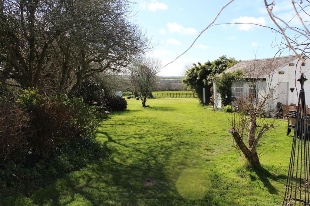 Cozy Country Cottage With Beautiful Rural Views Ньюки Экстерьер фото